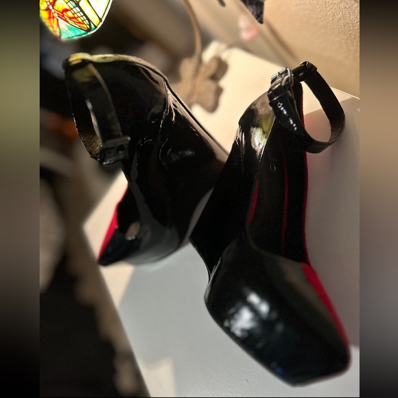ALDO ♥️RED Suede & 🖤BLACK Patent Leather Wedge Heels. Sz 8 - Picture 3 of 9
